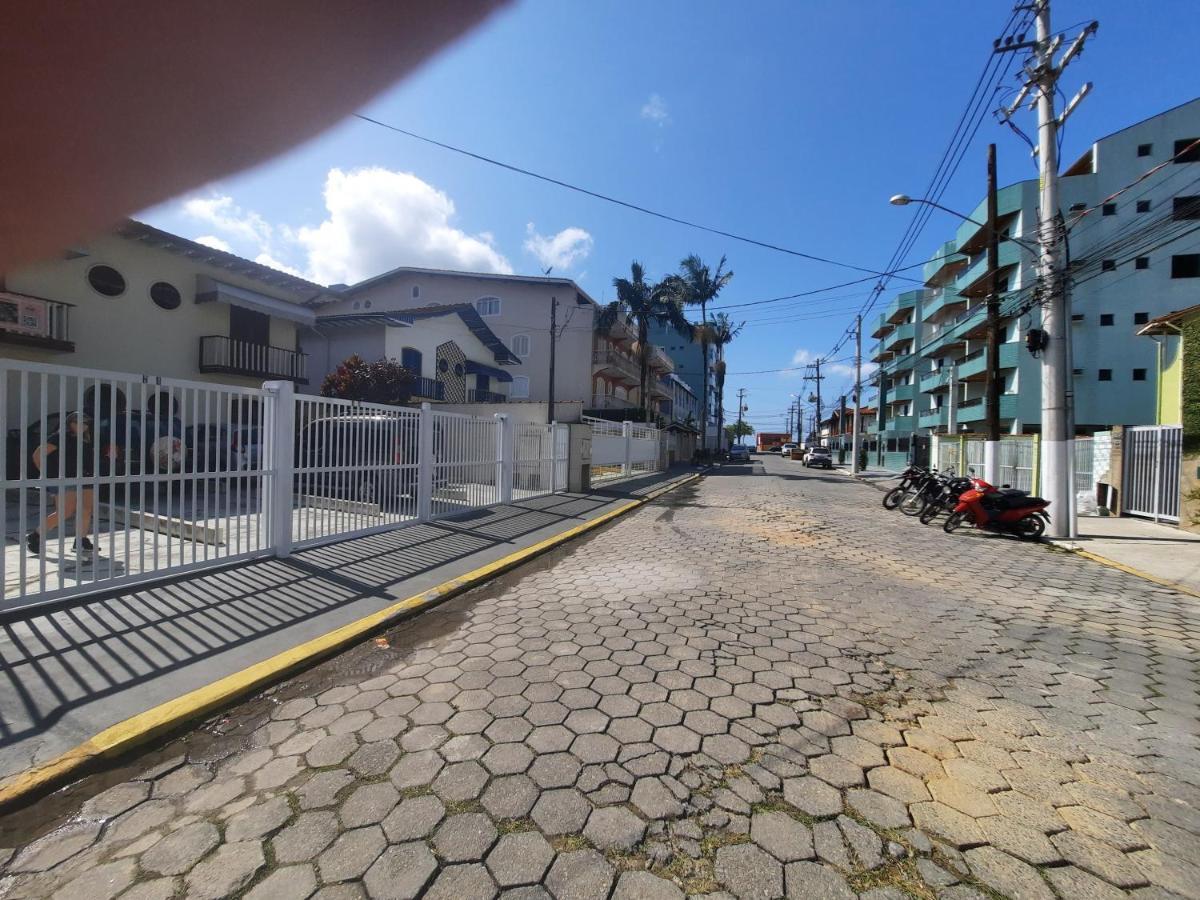 Apto Marlim Prateado Em Ubatuba Na Praia Grande A 50Mts Da Orla Apartment Exterior photo